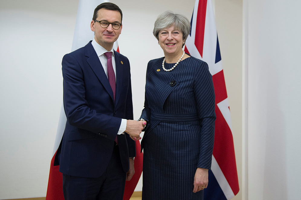 Prime Minister Morawiecki and Prime Minister May. (Image Source: https://commons.wikimedia.org/wiki/File:Mateusz_Morawiecki_i_Theresa_May.JPG)
